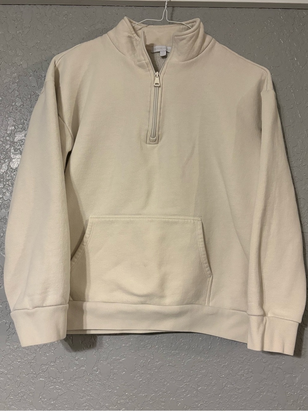 Beyond Yoga Cream Quarter-Zip Pullover Sweatshirt (L)